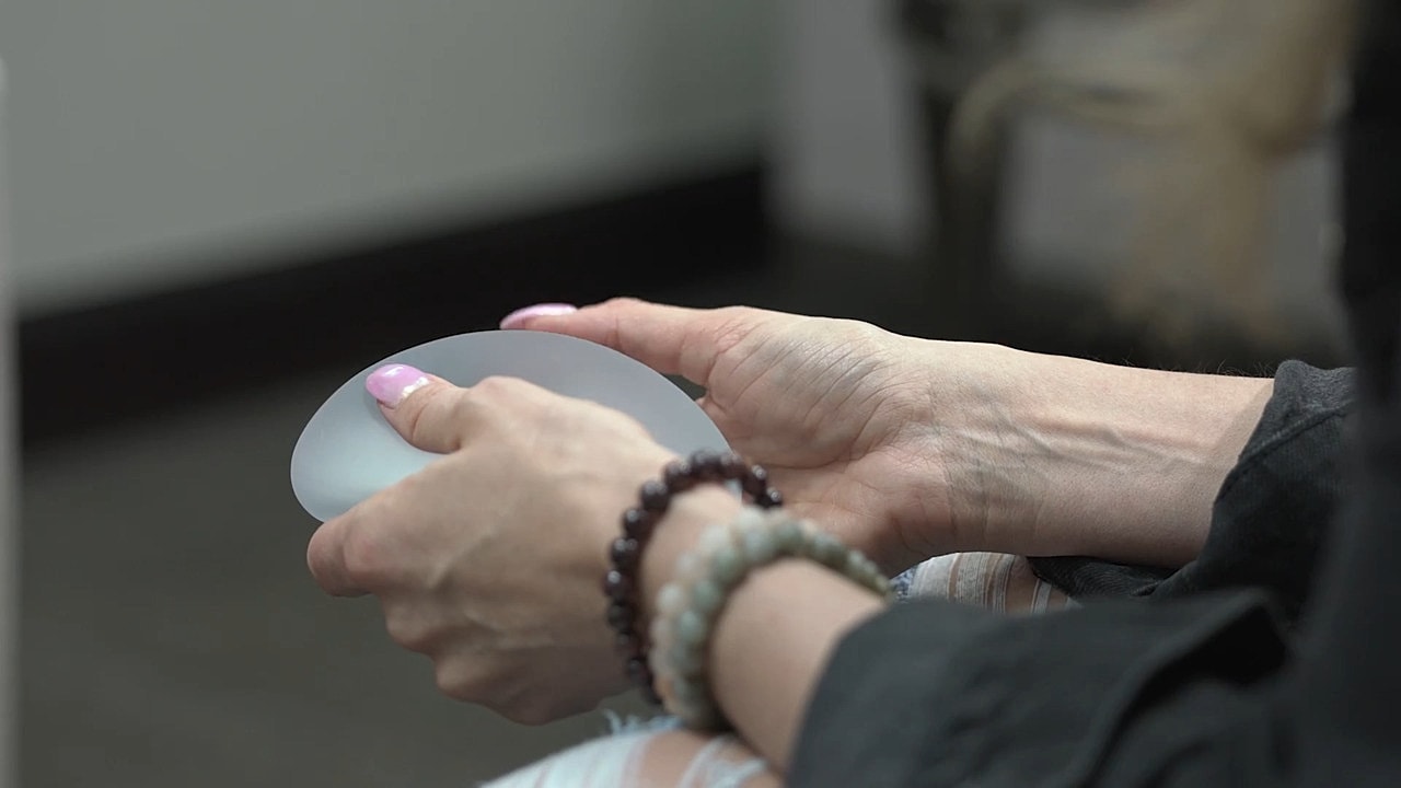 How to Choose Breast Implant Size